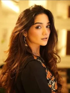 Romaisa Khan